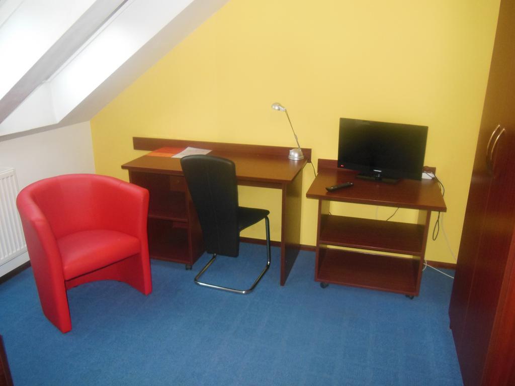 Hotel Pri Belokranjcu Novo Mesto Cameră foto