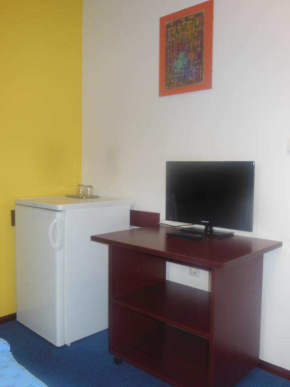Hotel Pri Belokranjcu Novo Mesto Cameră foto